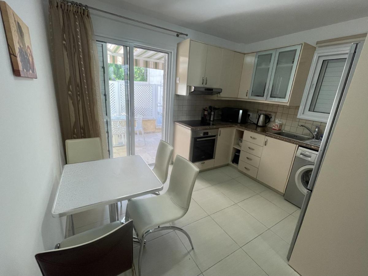 Ferienwohnung Nerina Paphos Exterior foto
